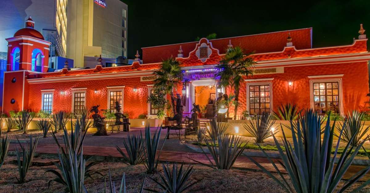 Een foto van de buitenkant van Krystal Cancun