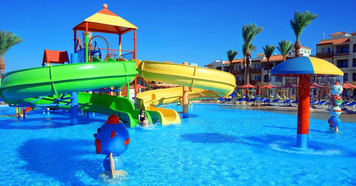 Een foto van het zwembad bij Pickalbatros Dana Beach Resort