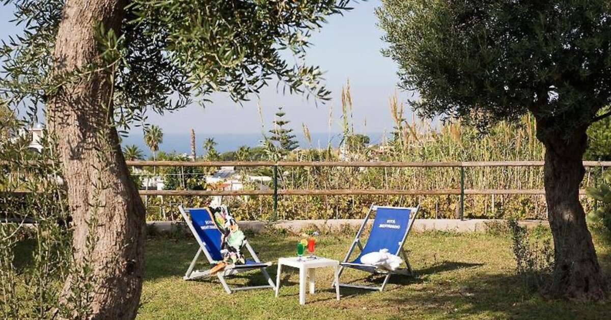 Ein Foto von der Terrasse im Park Hotel Terme Mediterraneo