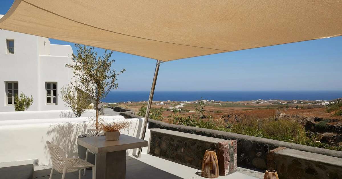 Een foto van Danae Suites Santorini