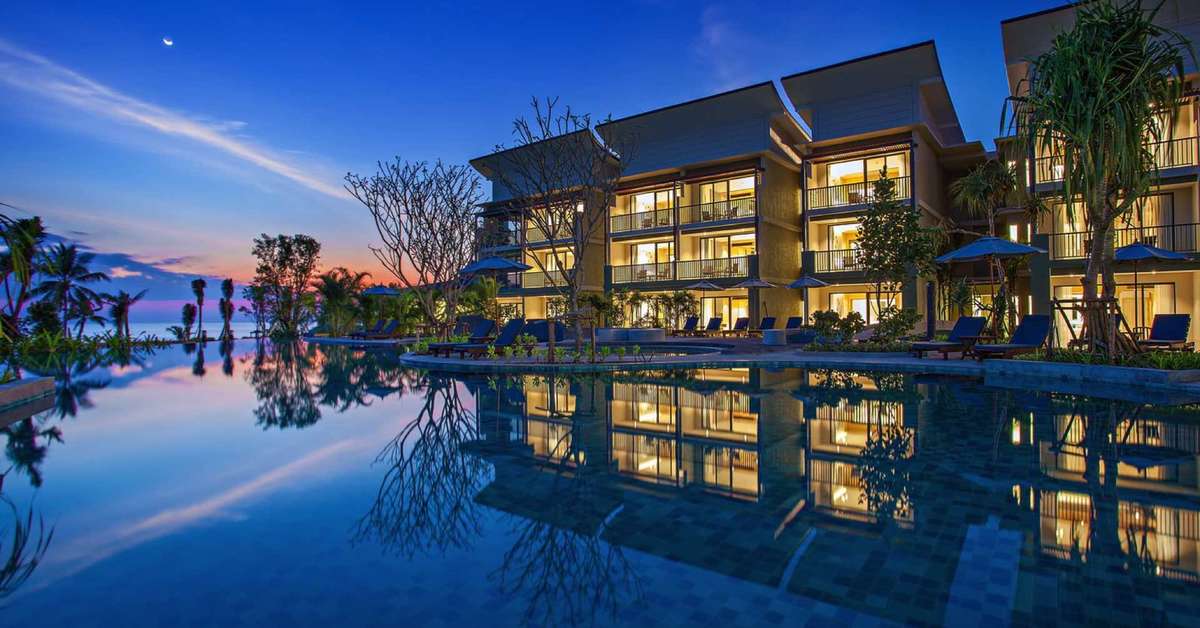 Ein Foto vom Pool im Le Meridien Khao Lak Resort & Spa