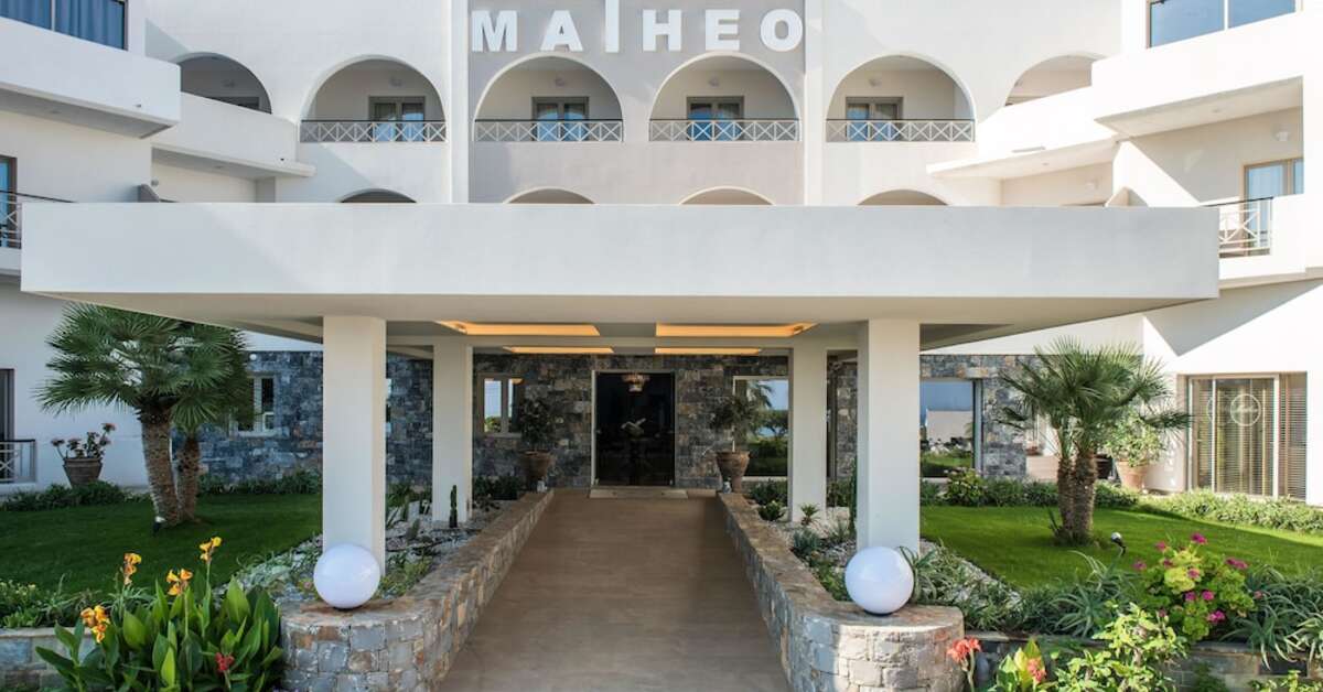 Een foto van de buitenkant van Hotel Matheo Villas & Suites