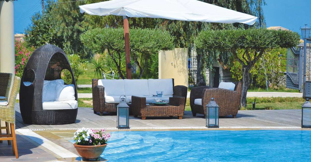 Een foto van het zwembad bij Almyros Villas