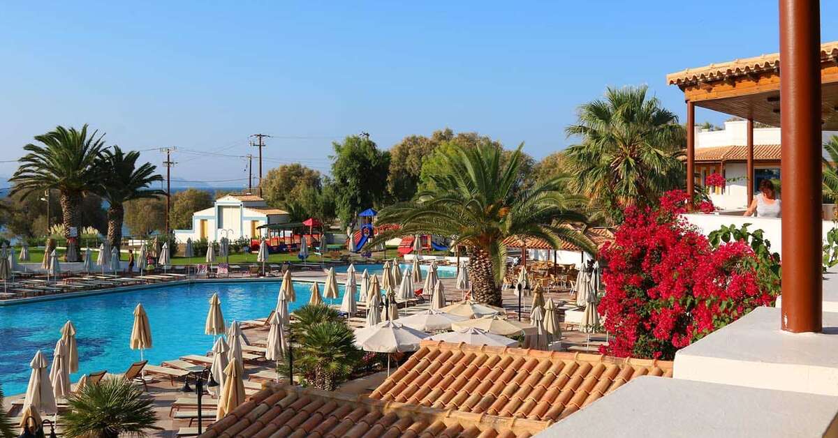 Een foto van het zwembad bij Lagas Aegean Village