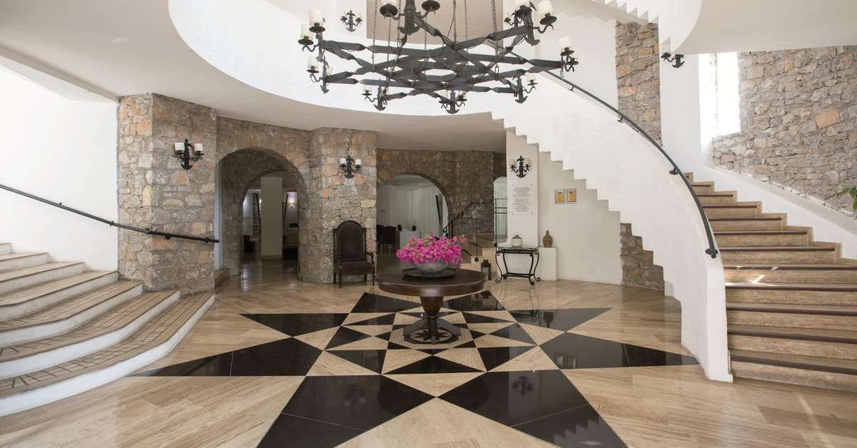 Een foto van het interieur van Hotel Marti La Perla