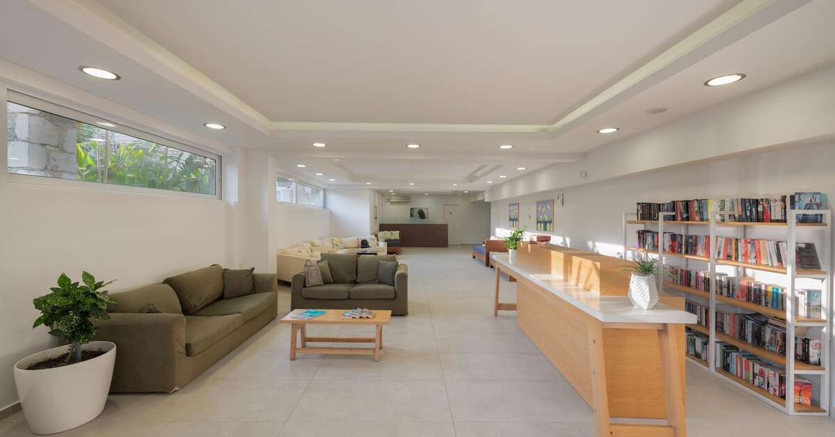 Een foto van het interieur van Erato Beach Hotel