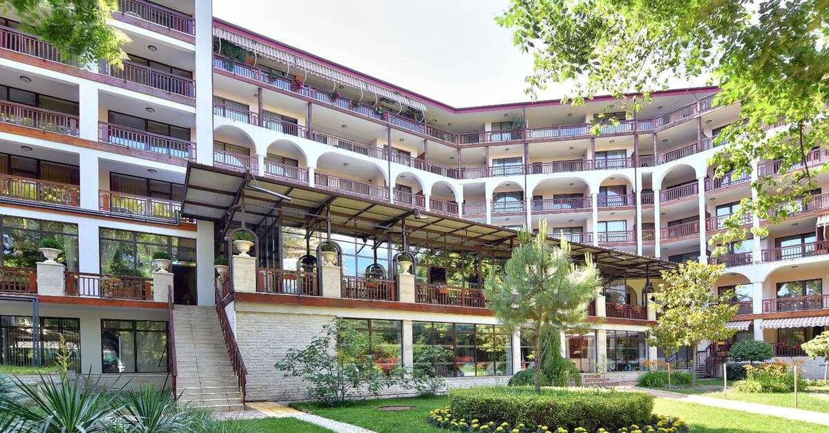 Een foto van Estreya Palace & Residence