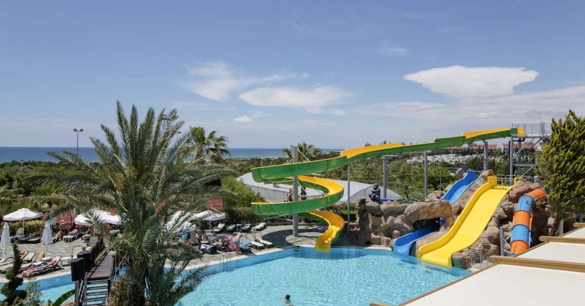 Een foto van het zwembad bij Alba Resort Hotel