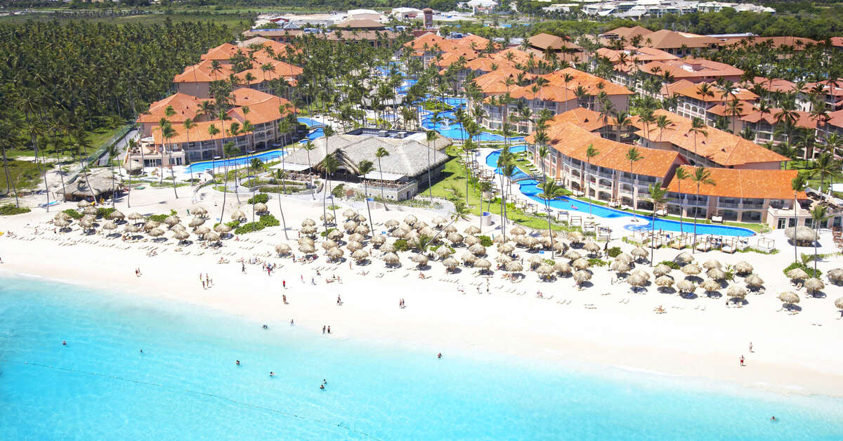 Een foto van het strand bij Hotel Majestic Elegance Punta Cana