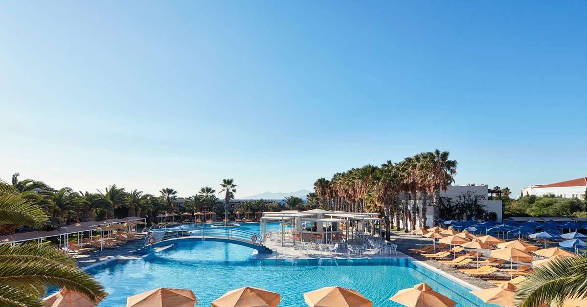 Een foto van het zwembad bij Porto Bello Beach