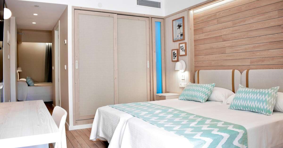 Een foto van Ambassador Playa II