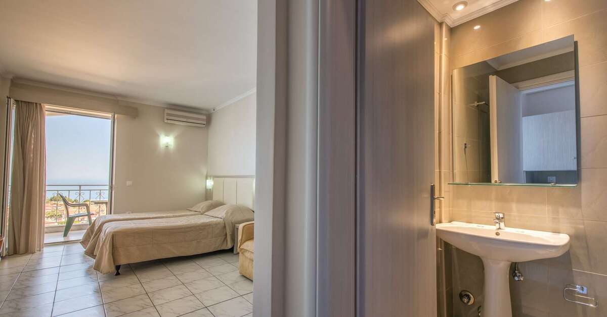 Een foto van Captains & Commodore Complex