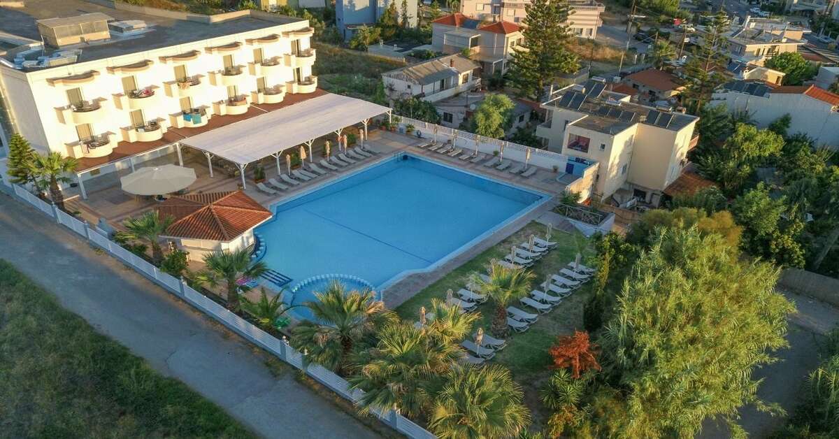 Een foto van het zwembad bij Dore Hotel