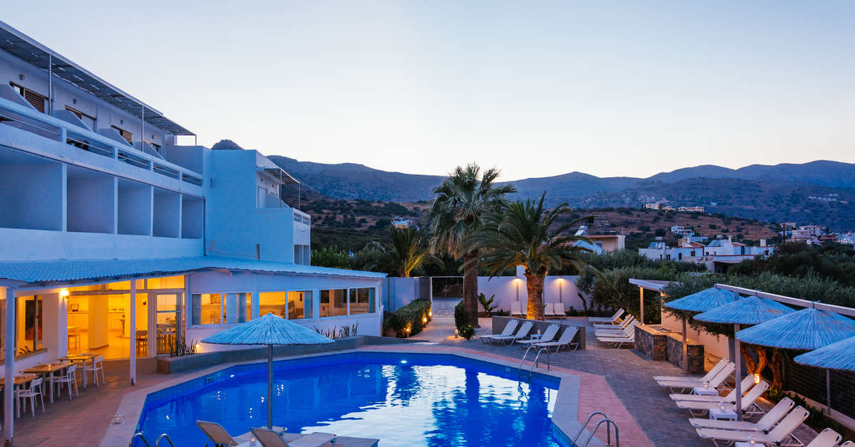 Ein Foto vom Pool im Elounda Krini Hotel