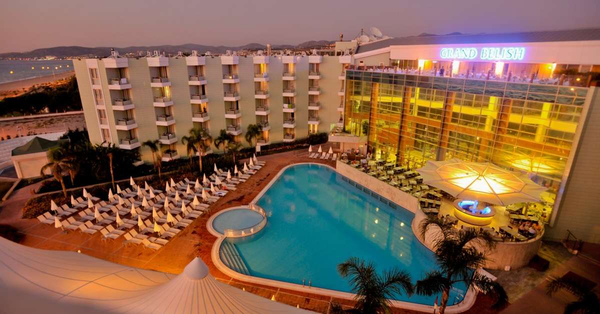 Ein Foto vom Pool im Grand Belish Resort & Spa