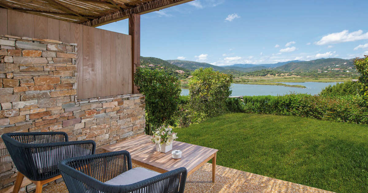 Een foto van Baia di Chia Resort Sardinia Curio Collection by Hilton