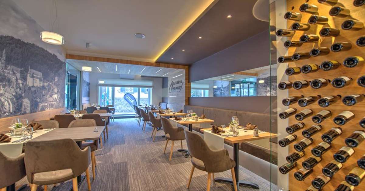 Een foto van de faciliteiten bij Hotel du Commerce
