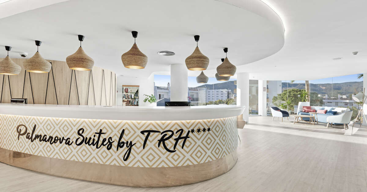 Een foto van het interieur van Palmanova Suites by TRH