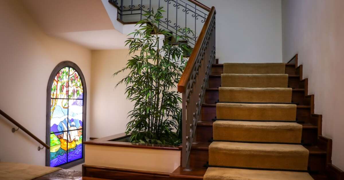 Een foto van het interieur van Camoes Hotel