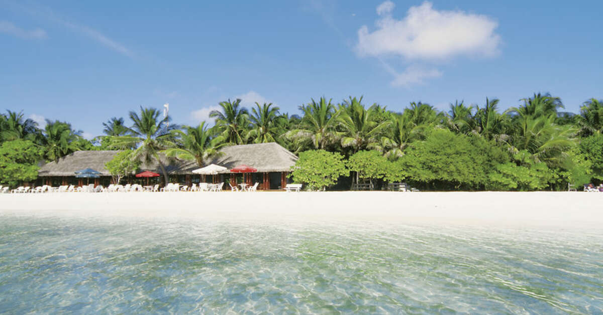 Een foto van het strand bij Summer Island Maldives