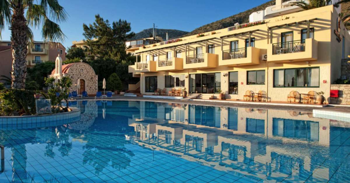 Een foto van het zwembad bij Asterias Village Resort