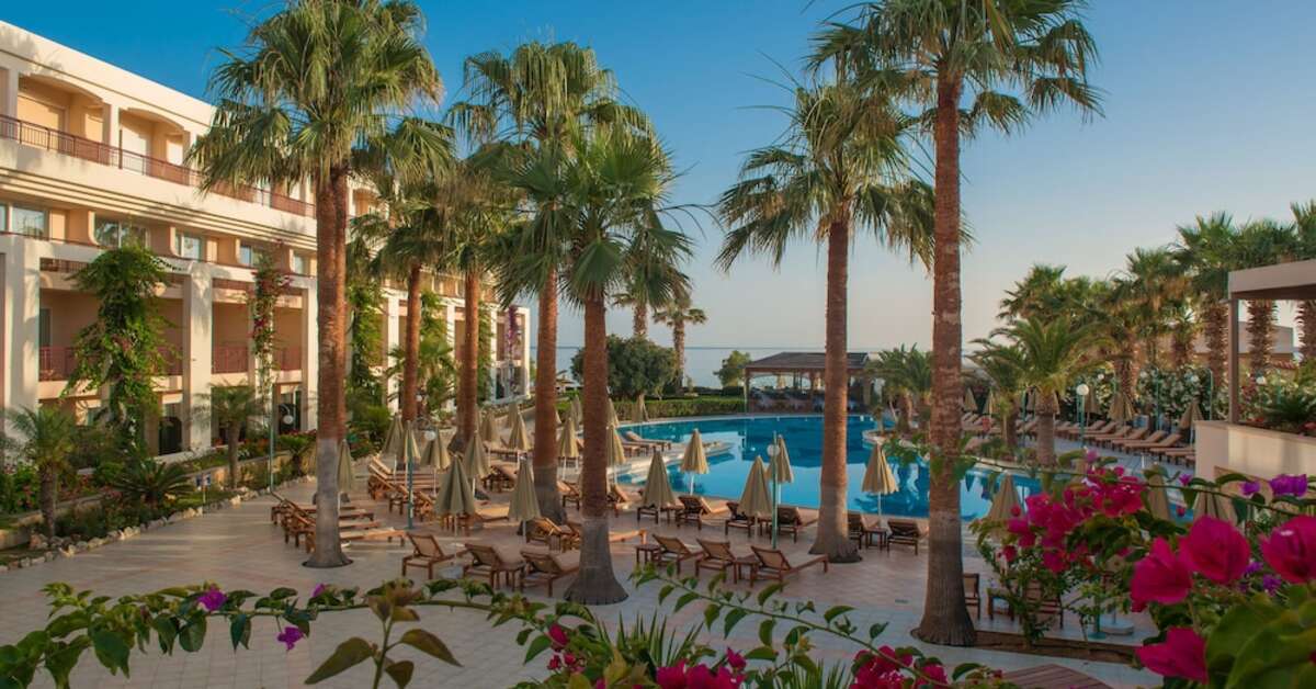 Een foto van het zwembad bij Rethymno Palace Hotel