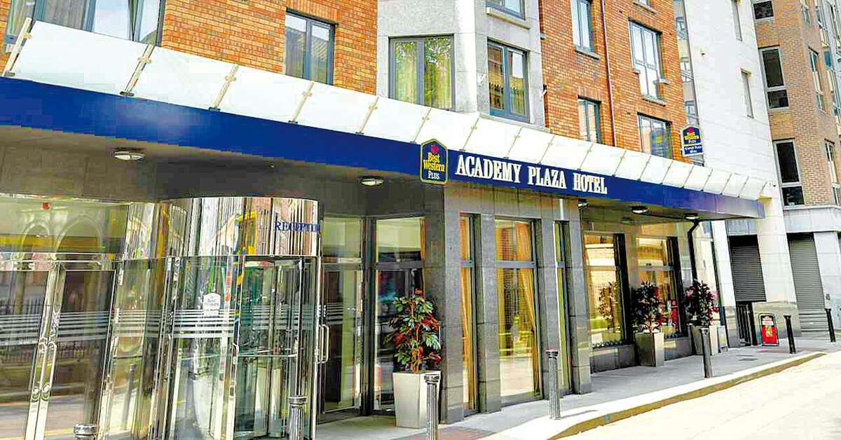 Een foto van The Academy Plaza Hotel
