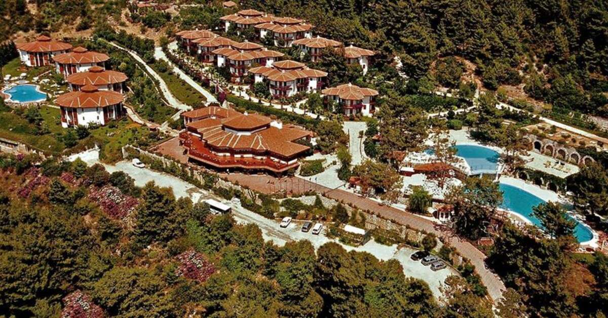 Een foto van de buitenkant van Montana Pine Resort