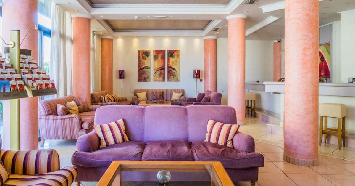 Een foto van het interieur van Castello City Hotel