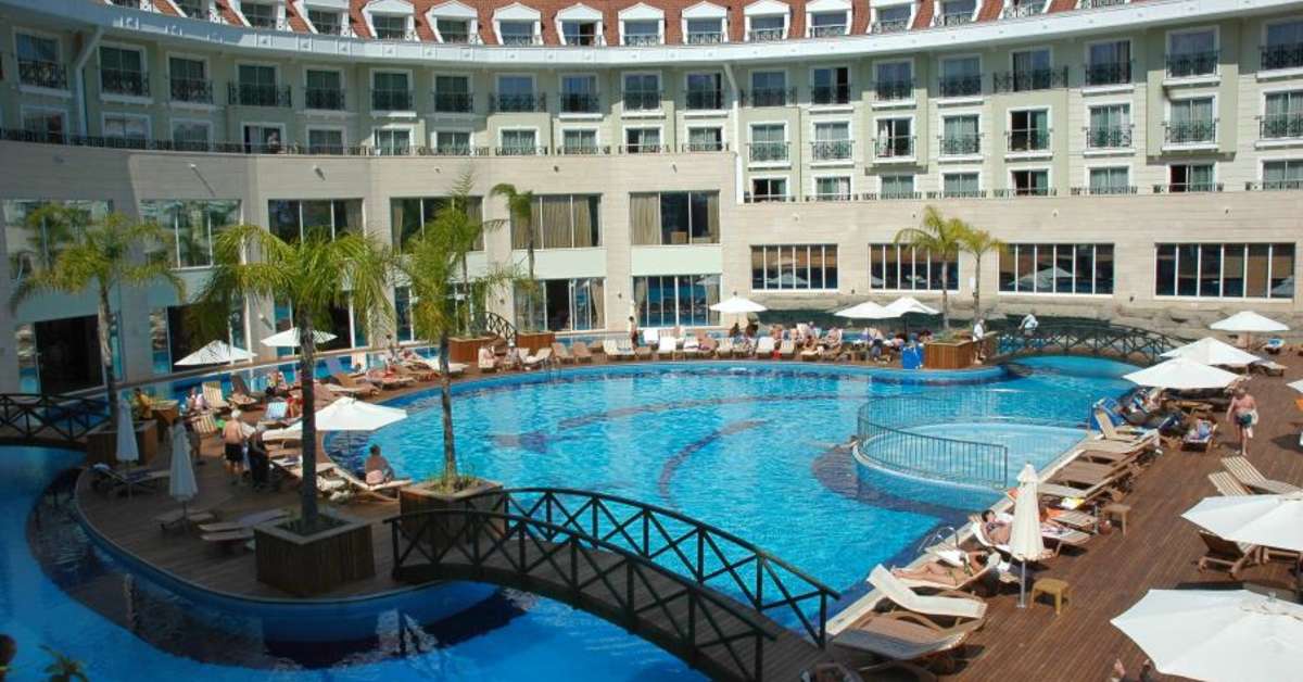 Een foto van een overzicht van Meder Resort