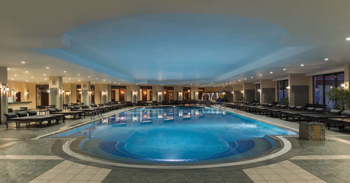 Een foto van het zwembad bij Delphin Palace Hotel
