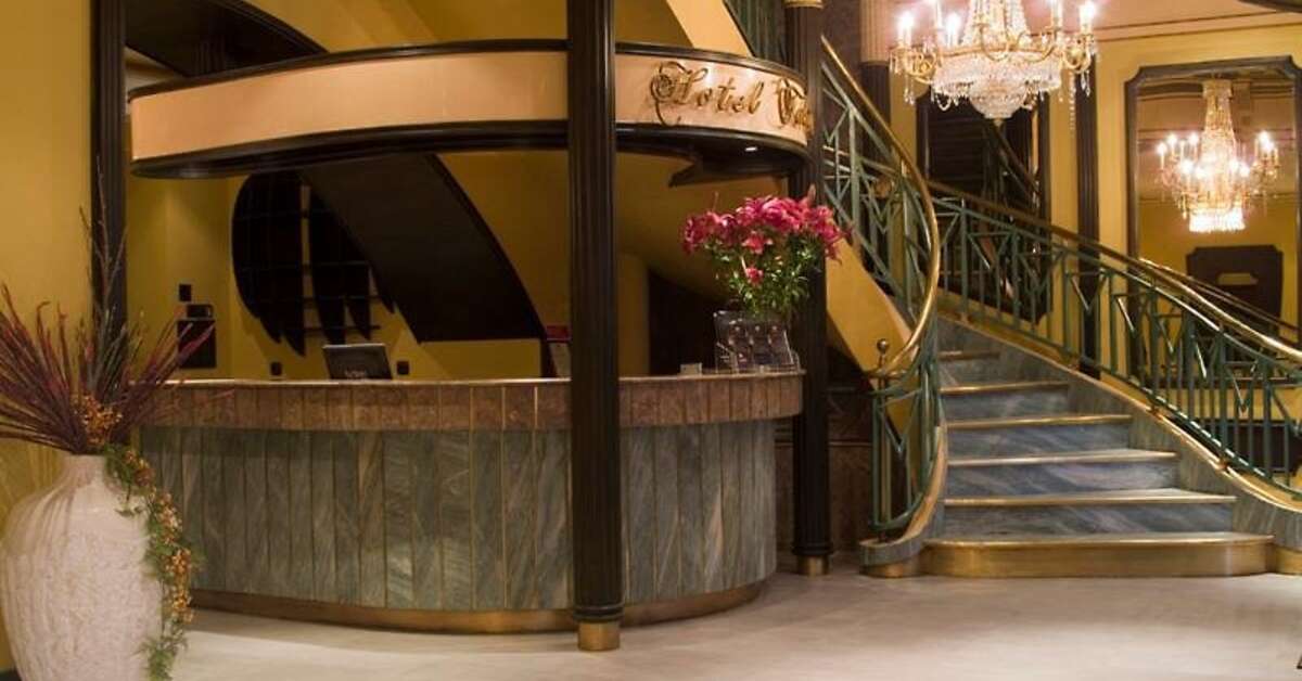 Een foto van het interieur van Hotel Talisman