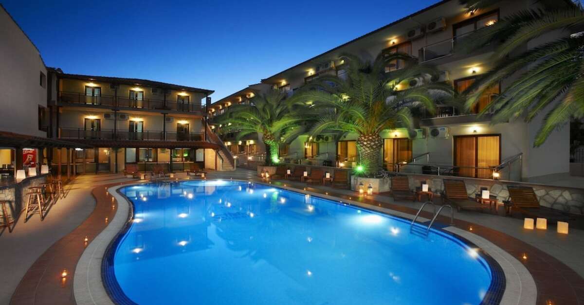 Een foto van het zwembad bij Hotel Simeon