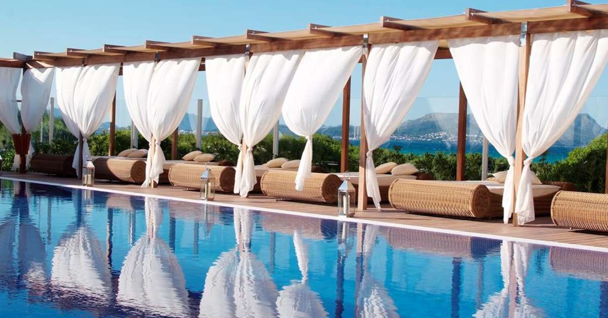 Een foto van het zwembad bij Hotel Zafiro Bahia
