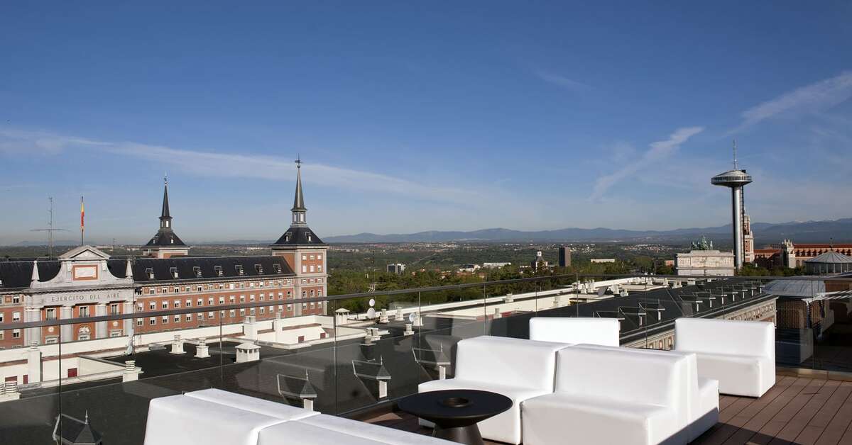 Een foto van het terras bij Exe Moncloa