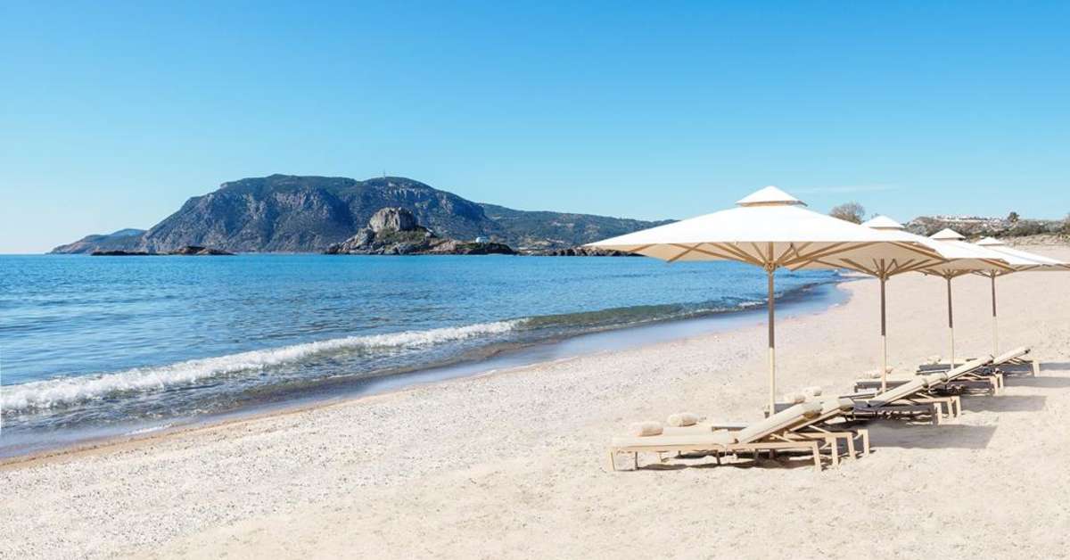 Een foto van het strand bij Ikos Aria