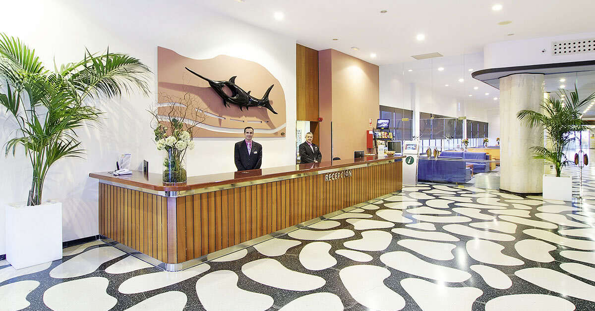 Een foto van het interieur van Hotel Pez Espada