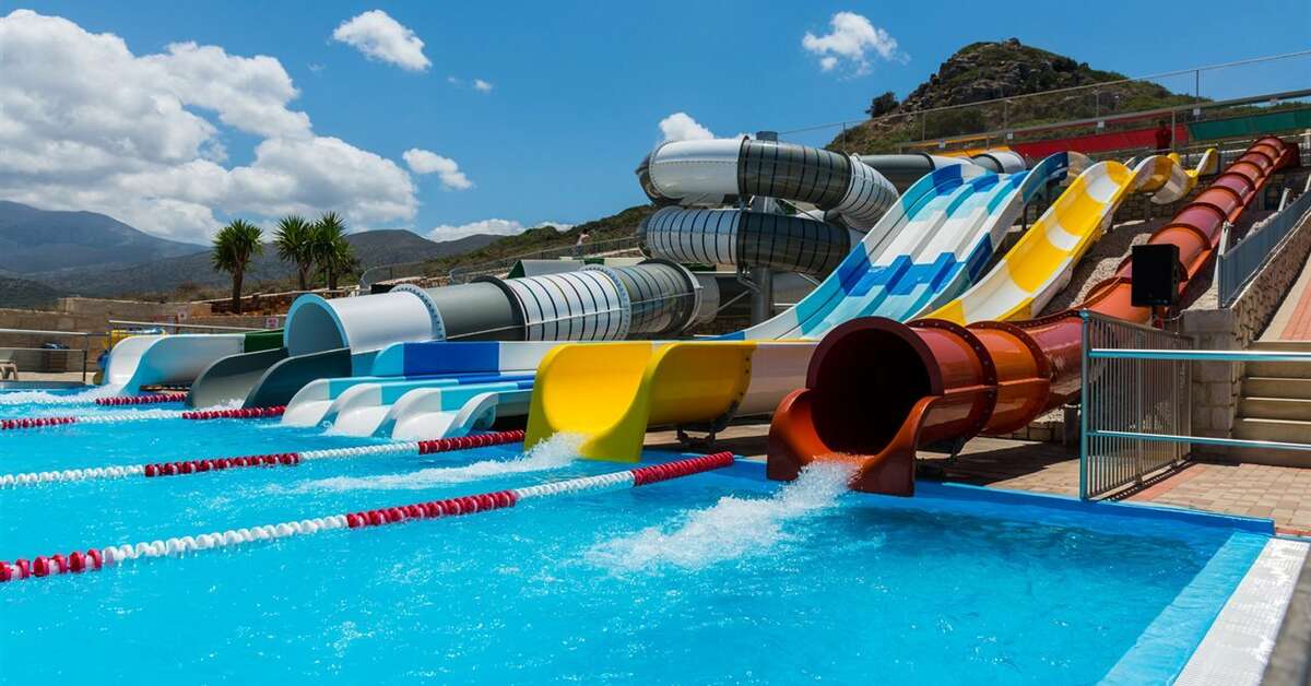 Een foto van het zwembad bij Grand Hotel Holiday Resort