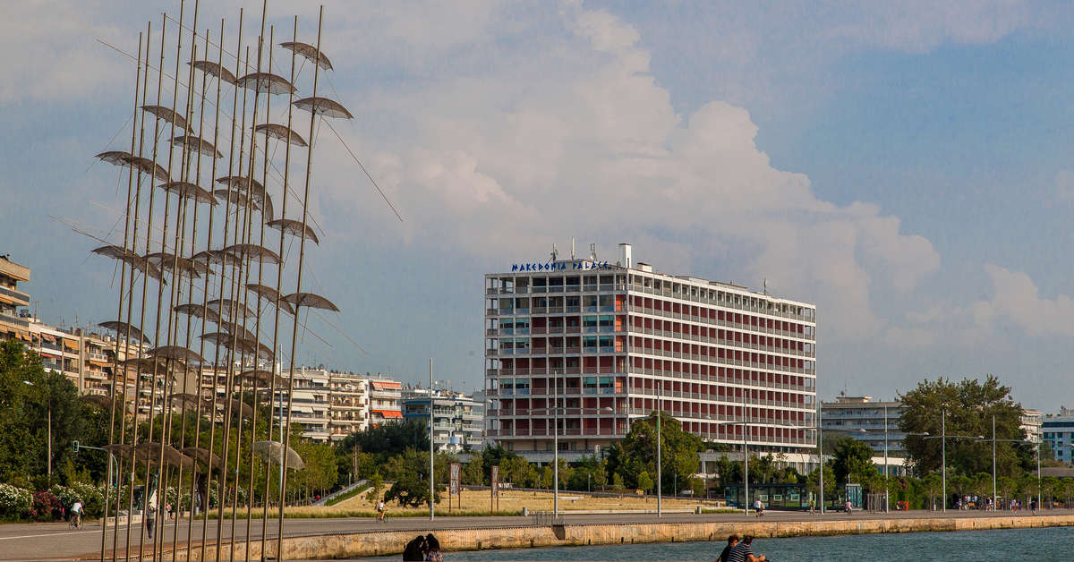 Een foto van het interieur van Makedonia Palace