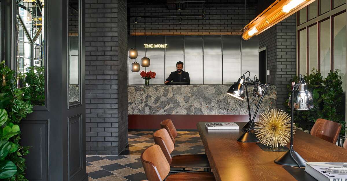 Een foto van The Mont Hotel