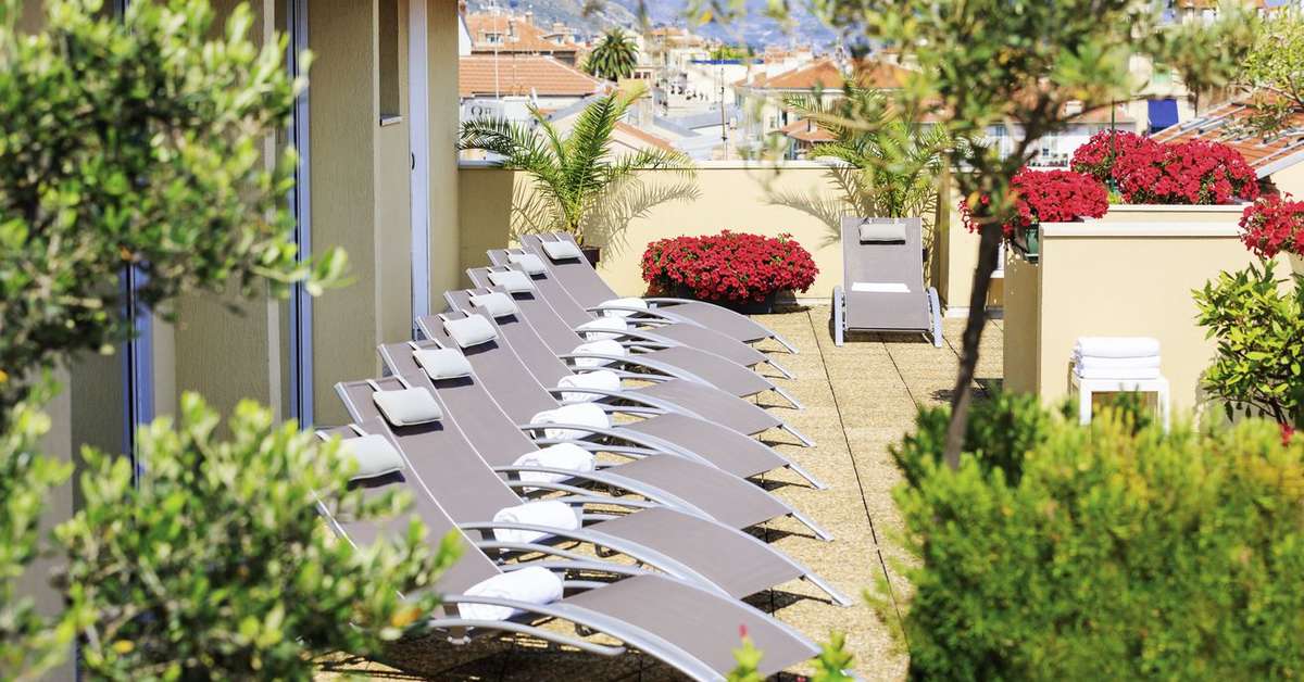 Ein Foto von der Terrasse im Hotel Mediterranee