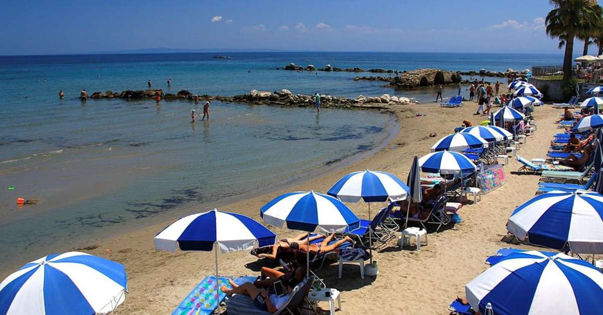 Een foto van het strand bij Boletsos Beach