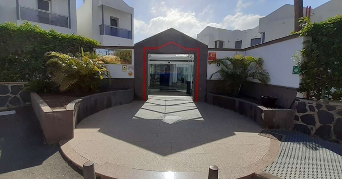 Een foto van de buitenkant van Appartementen Turbo Club