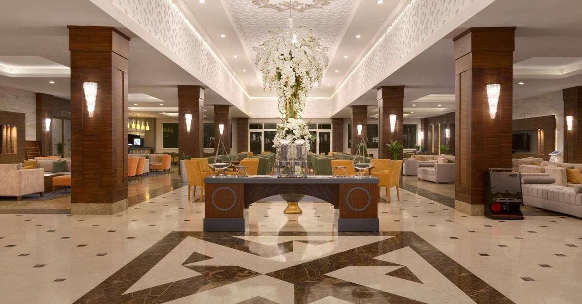 Een foto van het interieur van Ramada Resort by Wyndham Lara