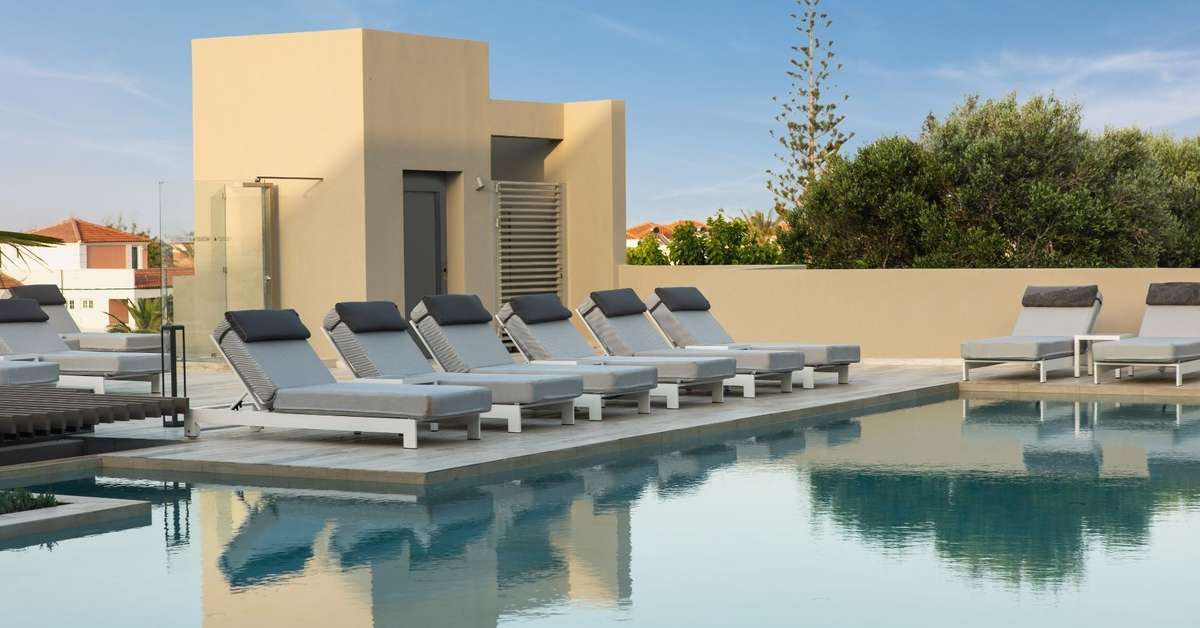 Ein Foto vom Pool im Amalthia Beach Resort