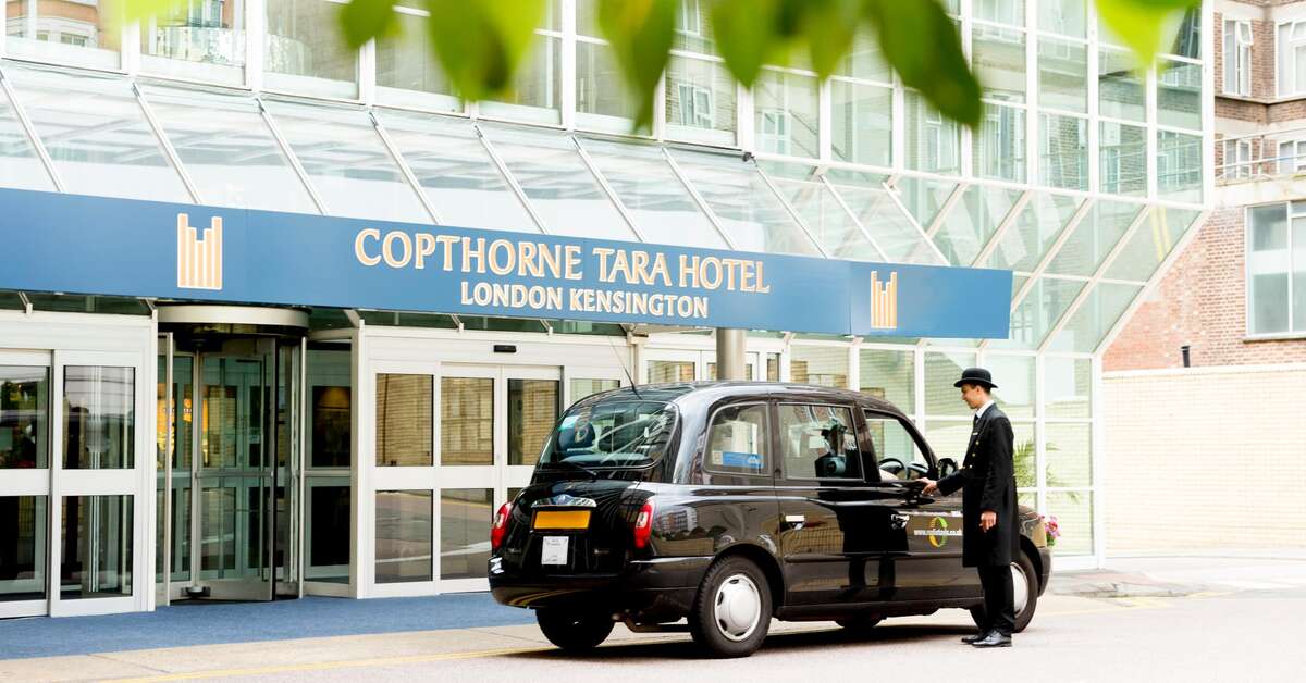 Een foto van de buitenkant van Copthorne Tara Hotel London Kensington