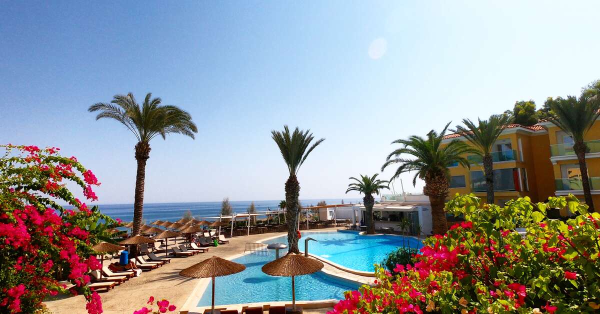 Een foto van het zwembad bij Malama Beach Holiday Village