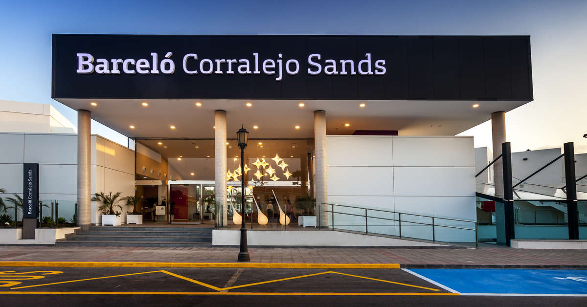 Een foto van de buitenkant van Barcelo Corralejo Sands