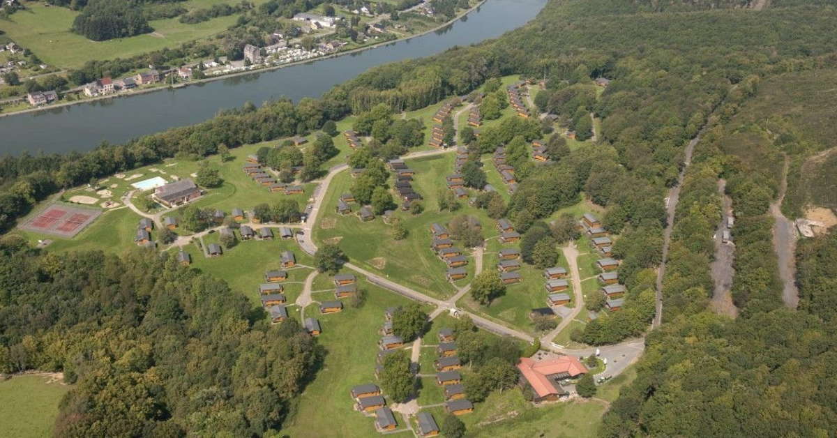 Een foto van de buitenkant van Vakantiepark Vallee Les Etoiles