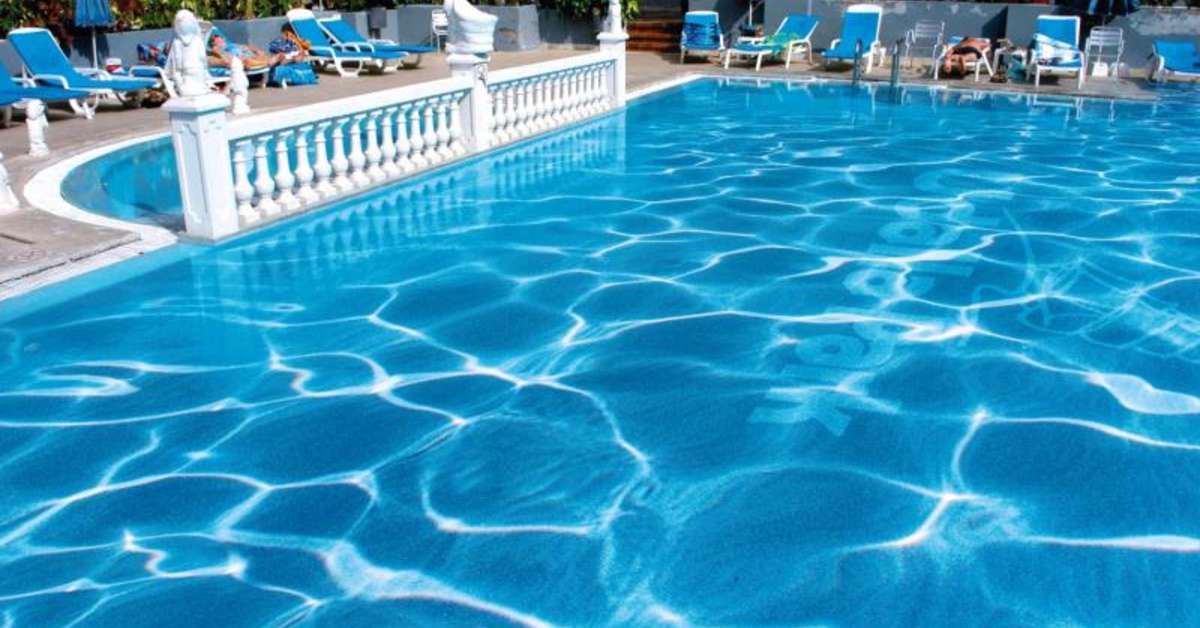 Een foto van het zwembad bij Hotel Caledonia Udalla Park